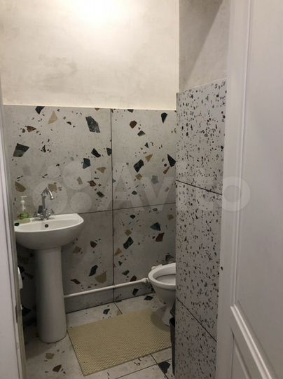 Торговая площадь, 81 м²