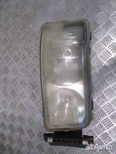Фара правая MAN 81251016458