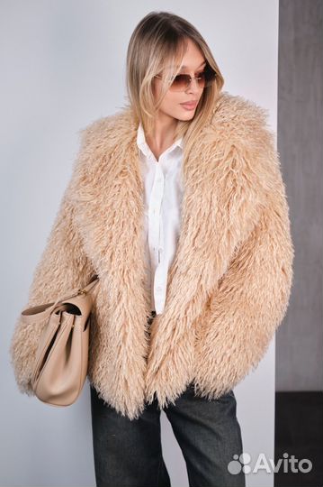 Шуба женская искуственная пушистая