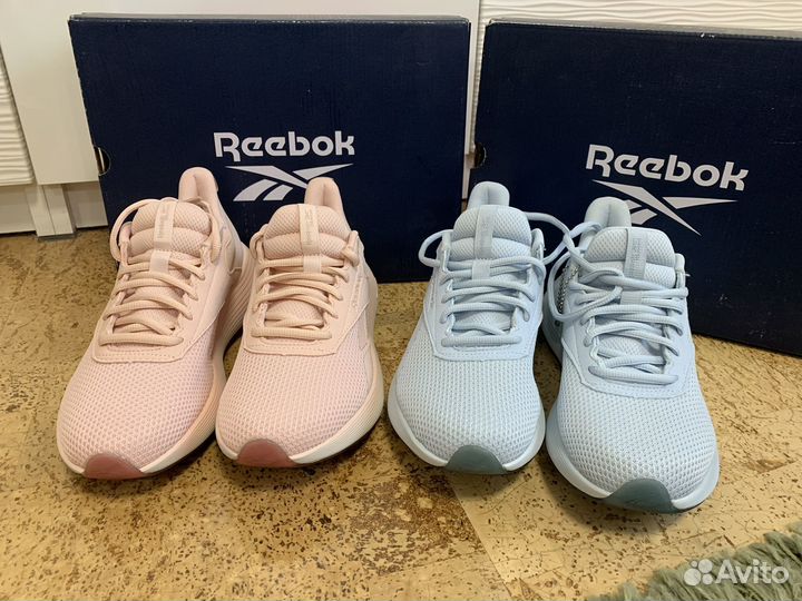 Кроссовки женские Reebok 38