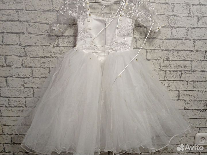 Нарядное платье для девочки 110 116 белое