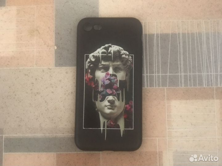 Чехол на iPhone 7