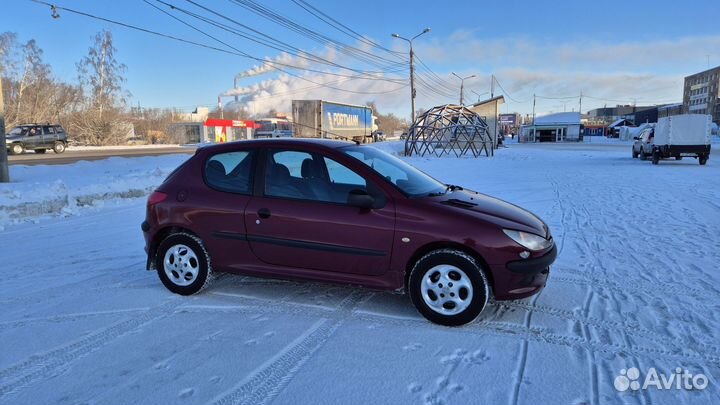 Peugeot 206 1.4 AT, 1999, 150 000 км