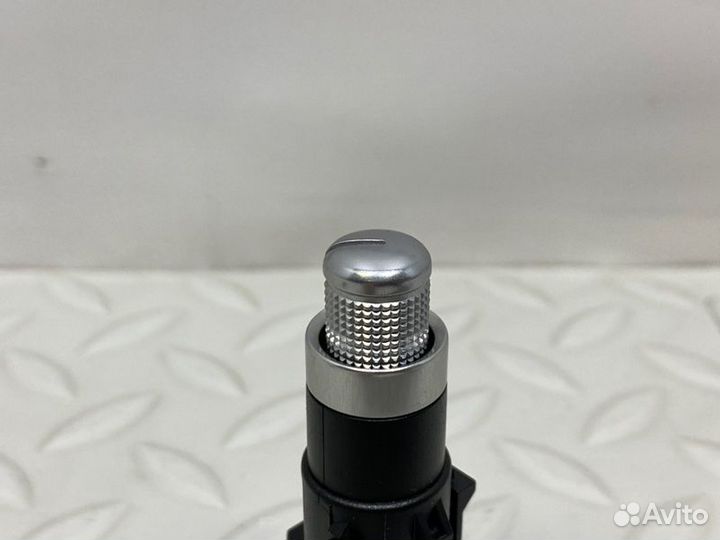 Регулятор дефлектора салона передний Mercedes