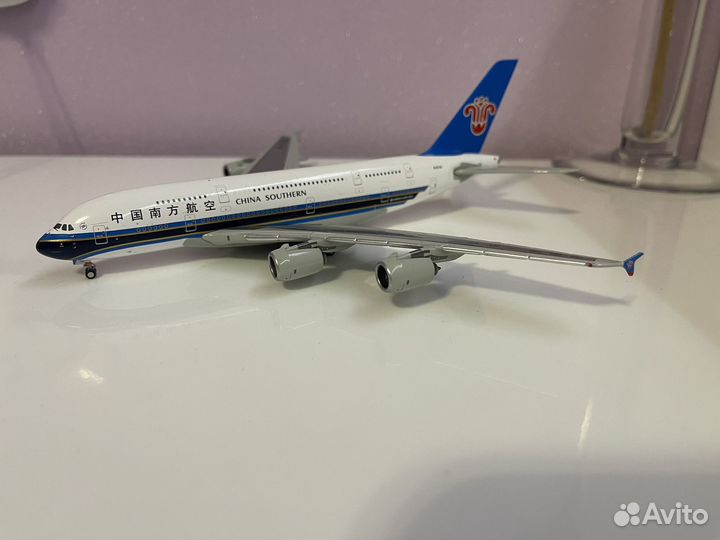 Модель самолета a380 Jemini Jets