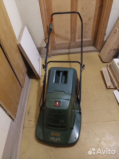 Газонокосилка Black&Decker на воздушной подушке