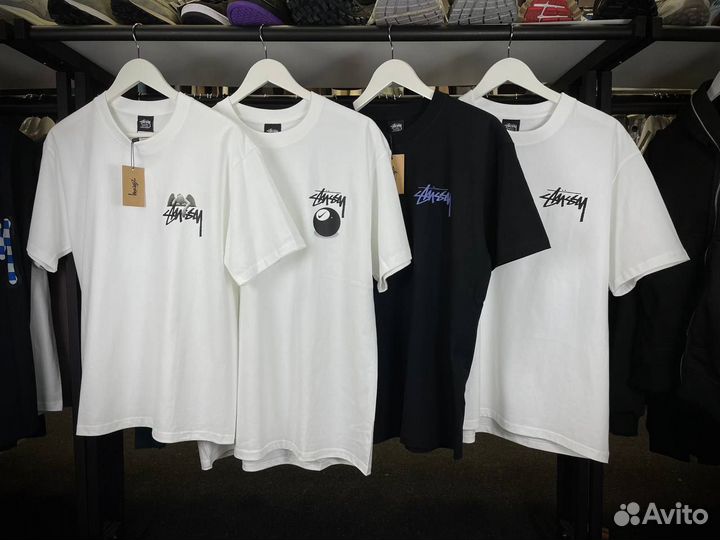 Футболка Stussy черная и белая