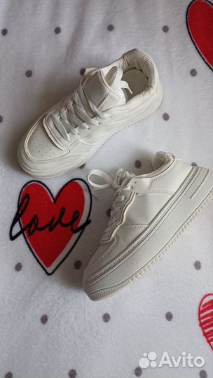 Кроссовки кеды