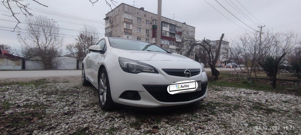 Opel Astra GTC: фото владельца