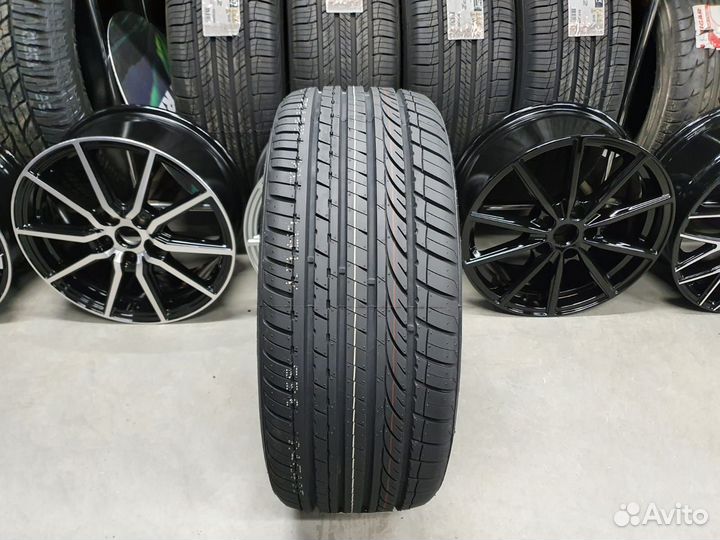 Aosen HU901 275/40 R20
