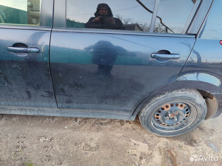 Разбор nissan tiida c11