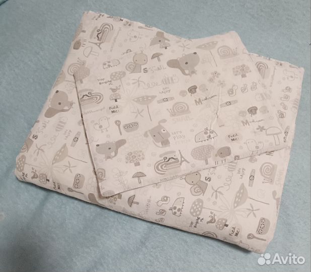 Детское одеяло и подушка в кроватку