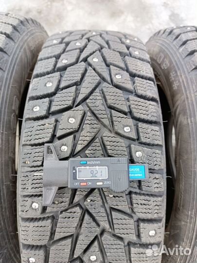 Dunlop SP Winter Ice 02 175/65 R14