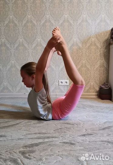 Тренер по растяжке, гимнастике для детей, шпагаты