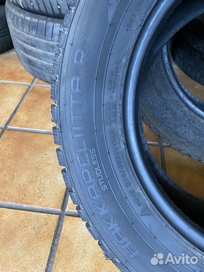 Nokian Tyres Hakkapeliitta R3 215/60 R16 99R