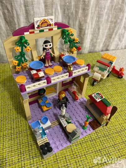 Lego friends