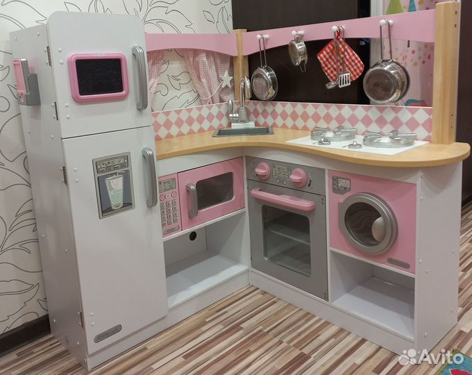 Большая детская кухня