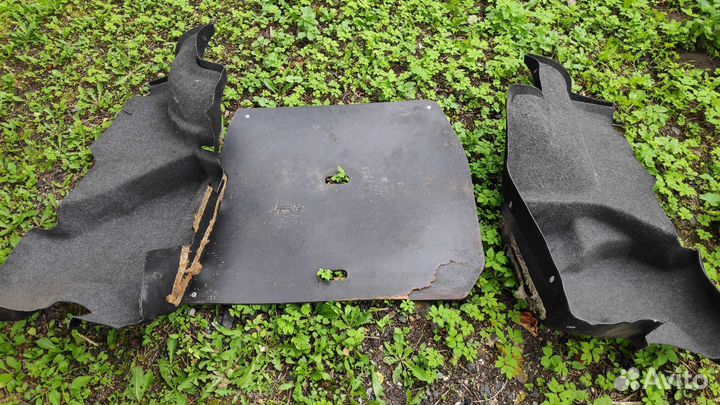 Обшивка багажника Audi 100/a6 c4