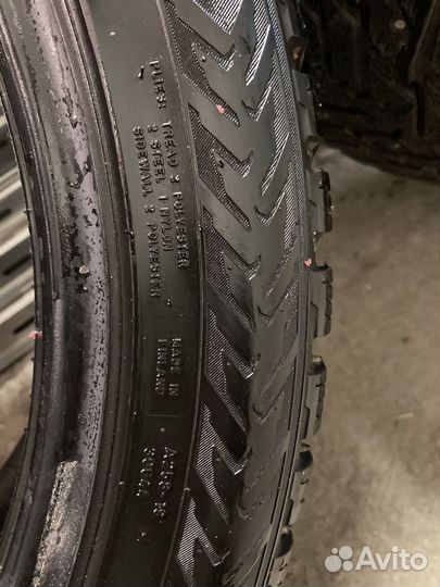 Nokian Tyres Hakkapeliitta 8 235/45 R18