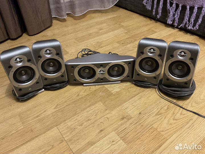 Колонки JBL scs200