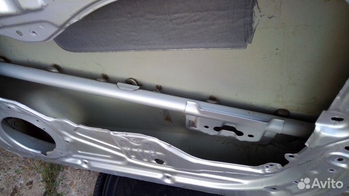 Дверь передняя правая KIA cerato 2 (Forte)