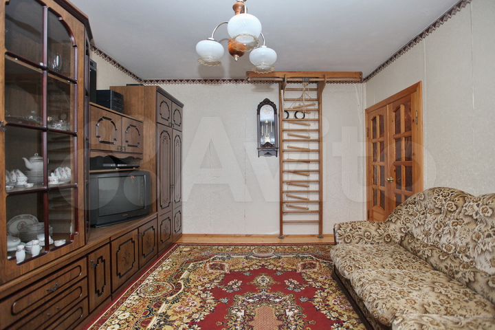 3-к. квартира, 64 м², 1/10 эт.