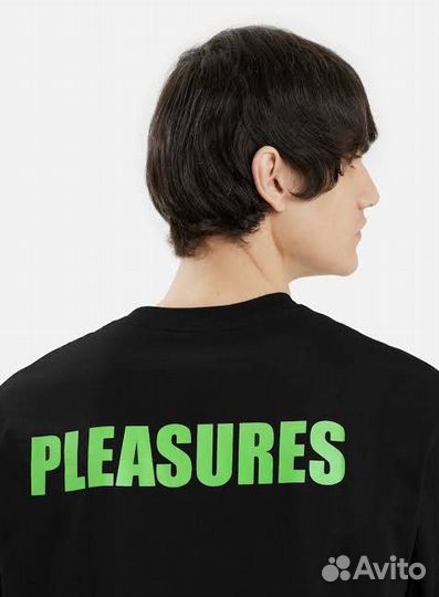 Футболка Pleasures Art News