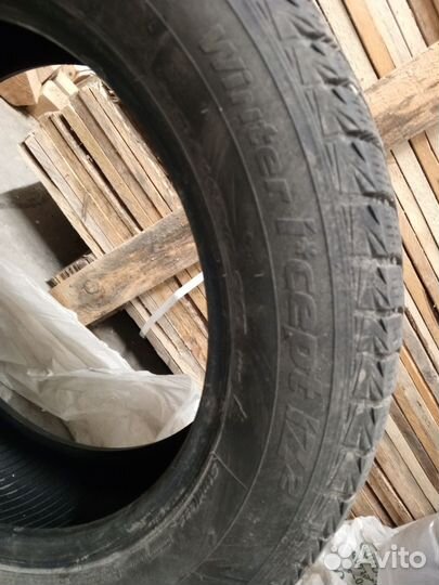 Hankook Winter I'Cept IZ2 215/60 R17 96