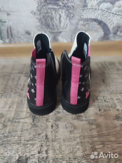 Ботинки для девочки 33 р