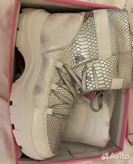 Ботинки демисезонные для девочки 37 р