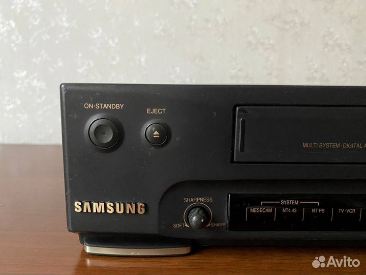 Видеомагнитофон Samsung winner