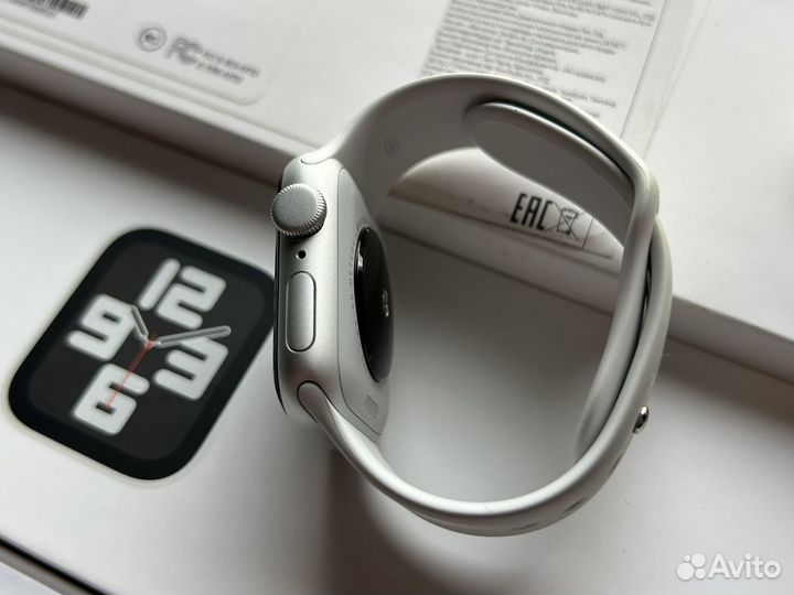 Apple Watch SE (2nd Gen) 40mm Silver