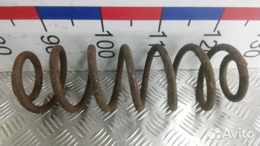 Пружина задняя volkswagen passat B6 (YEA13LY01)