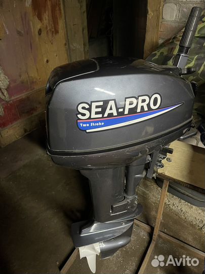 Лодка с мотором и прицепом