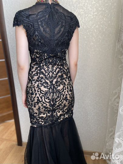 Вечернее платье