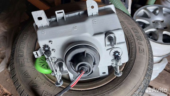 Фара hyundai HD65,72,78 (02) левая OE