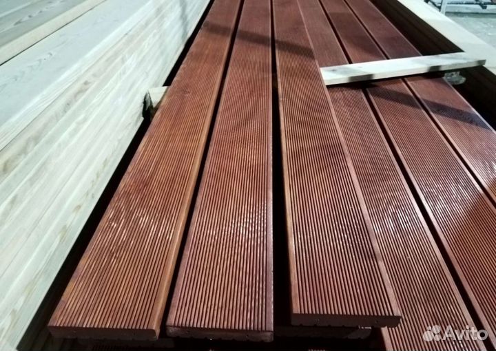 Террасная доска из лиственницы покрытая маслом