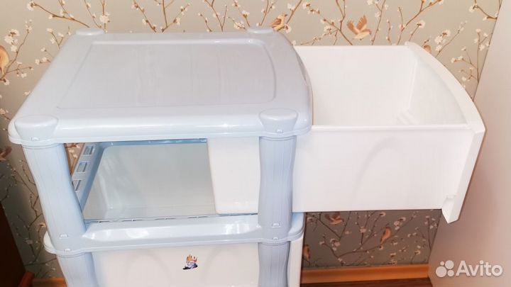 Комод пластиковый детский на колесиках