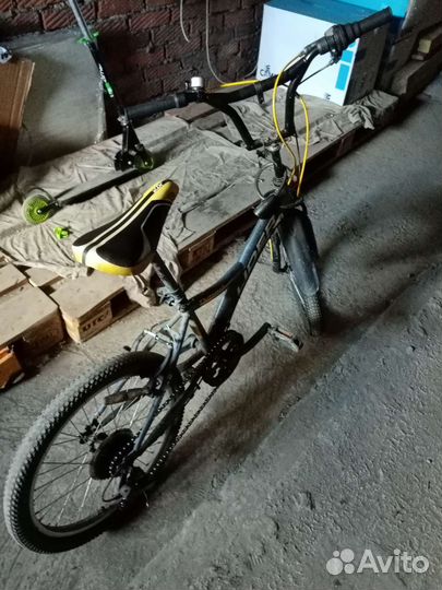 Продам велосипед детский Лидер колёса 20