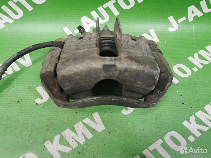 Суппорт Mitsubishi Carisma