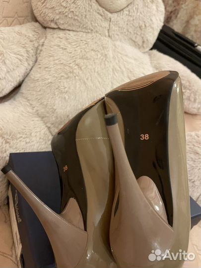 Туфли женские из натуральной кожи