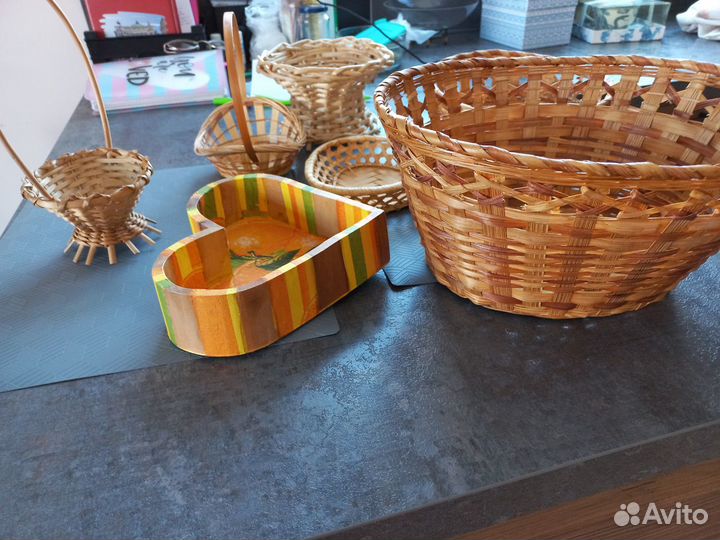 Корзинки плетеные разные
