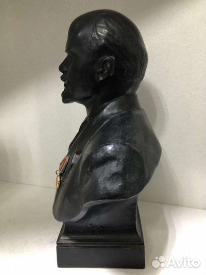 Бюст ленин