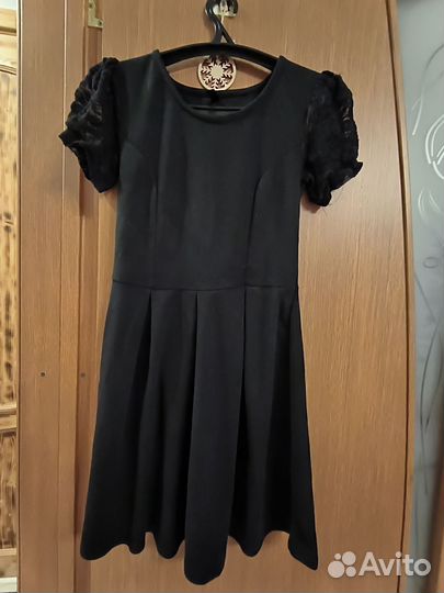 Платья женские повседневные/ деловые