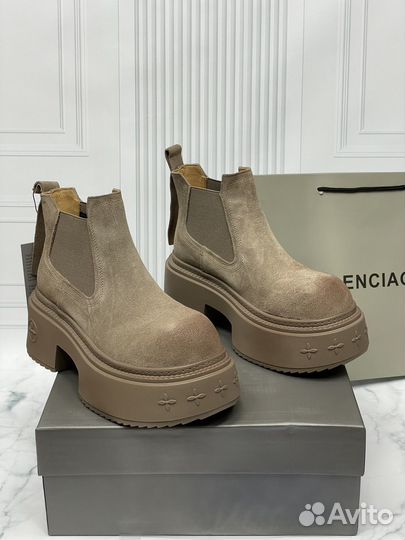 Ботинки челси замшевые Balenciaga вх40