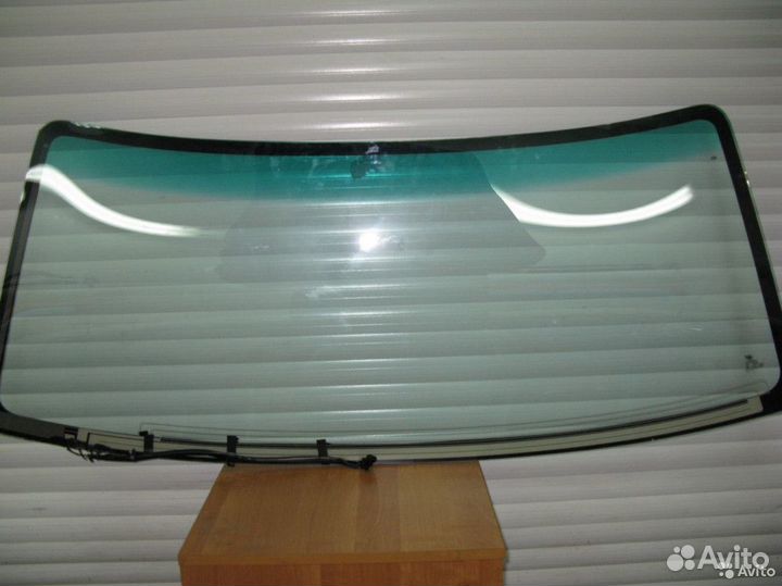 Стекло лобовое на Тойота Ланд Крузер 200
