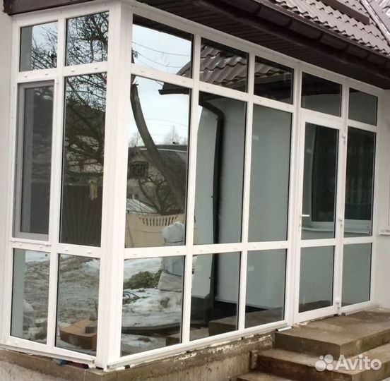 Веранда из пластика и алюминия