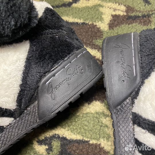 Adidas Jeremy Scott Panda