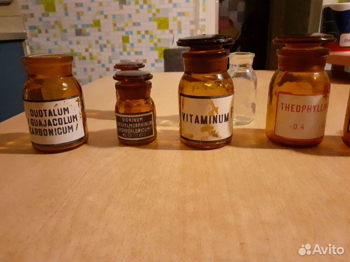Аптечный пузырьки, бутылки винтаж