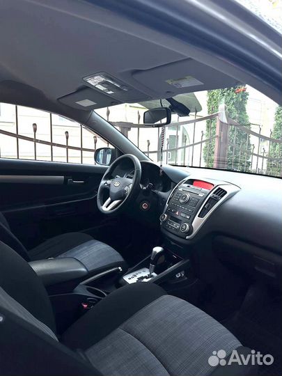 Kia Ceed 1.6 AT, 2011, 258 000 км